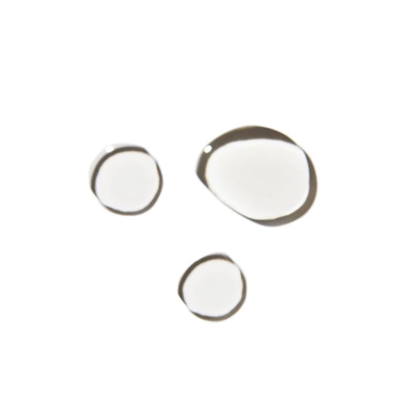 ALO Magnesium Reset Spray - Picture 3 of 4